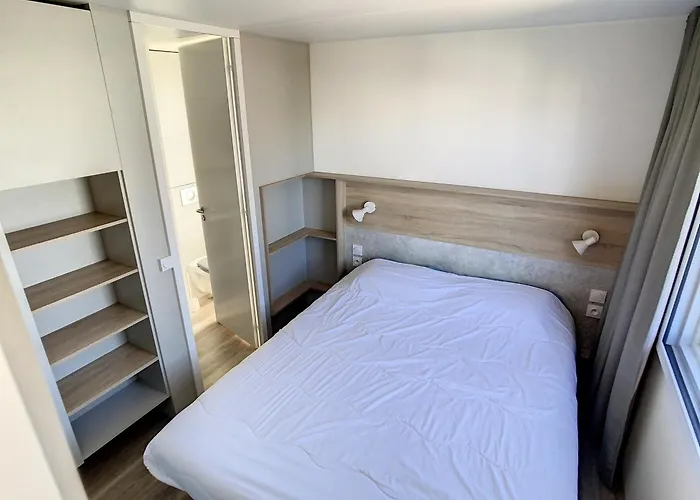 Mobil-Home Confort 6 Pers, 3 Chambres, 2 Sdb, Proche Plage, Piscine, Fitness, Commerces A Jullouville - Fr-1-361A-80 Jullouville-les-Pins